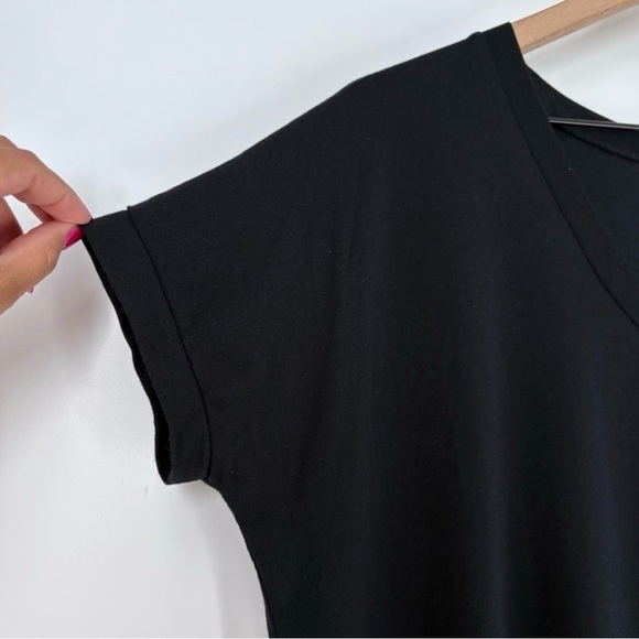 Joah brown escape v neck t shirt - Picture 6 of 7